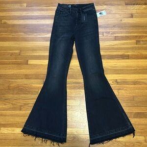 NWT flying monkey flare